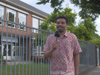 guillion op straat met mic